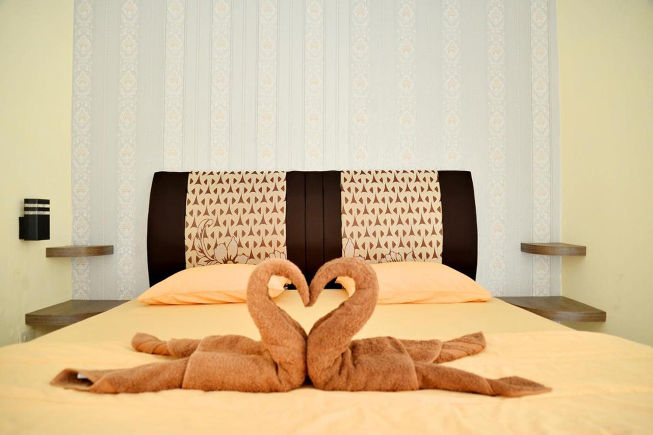 Haura Syariah Home Stay Bandar Lampung Luaran gambar