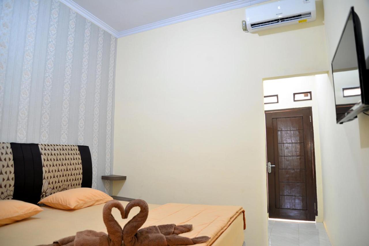 Haura Syariah Home Stay Bandar Lampung Luaran gambar